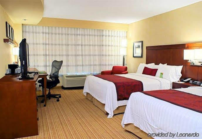 Courtyard By Marriott Silver Spring Downtown Экстерьер фото